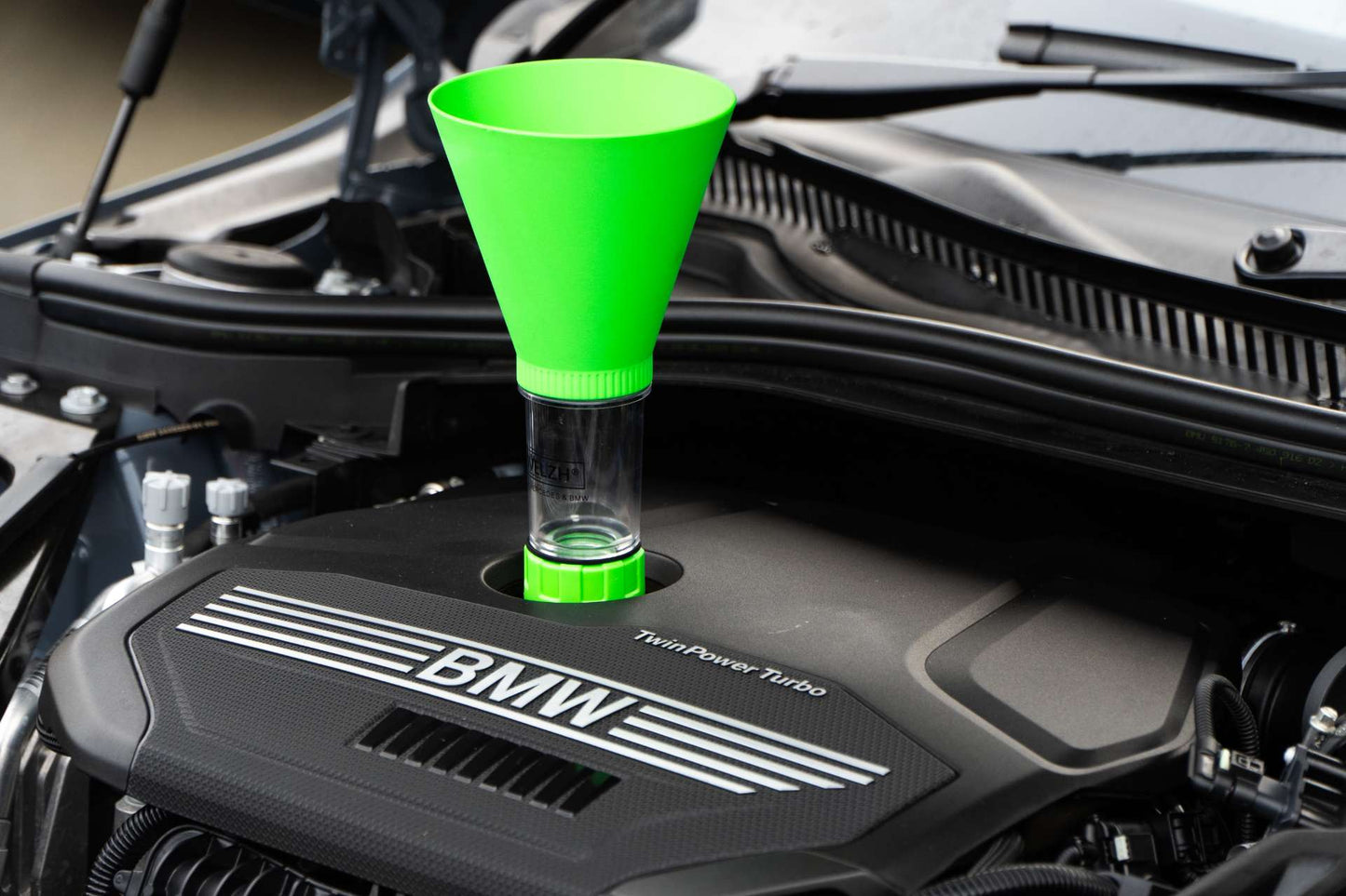 Slow Fill Oil Funnel Filling Device For Mercedes & BMW