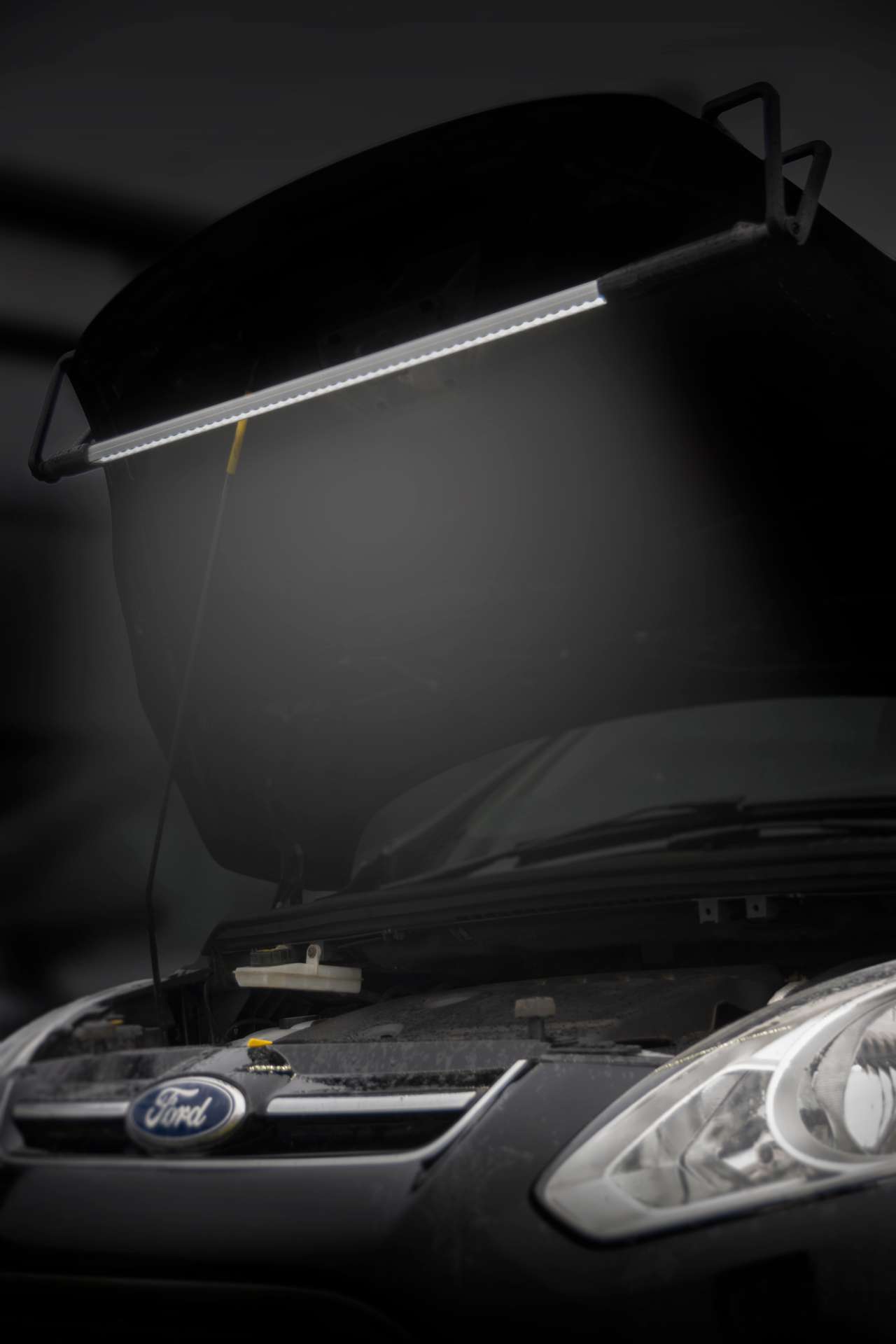 Under Bonnet Light USB-C Rechargeable