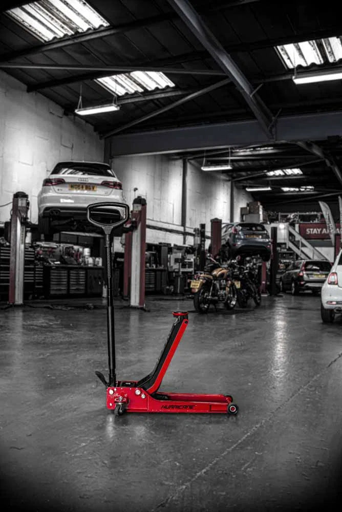 2T Low Profile Long Reach Trolley Jack With F1 Style Handle